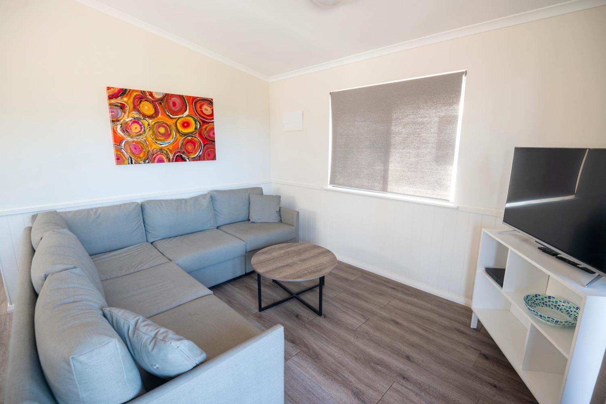 Jurien Bay Tourist Park Hotel Bagian luar foto