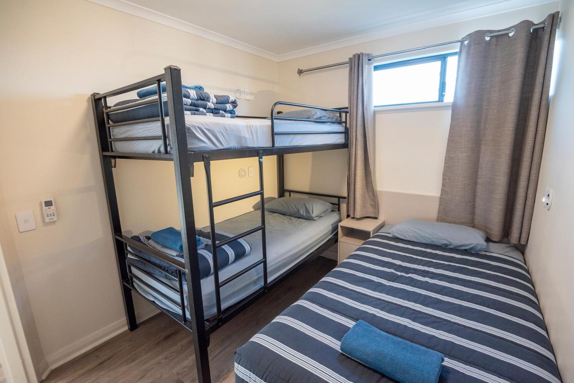 Jurien Bay Tourist Park Hotel Bagian luar foto