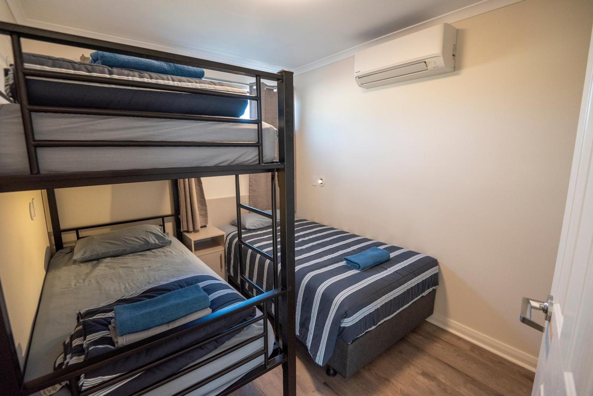 Jurien Bay Tourist Park Hotel Bagian luar foto