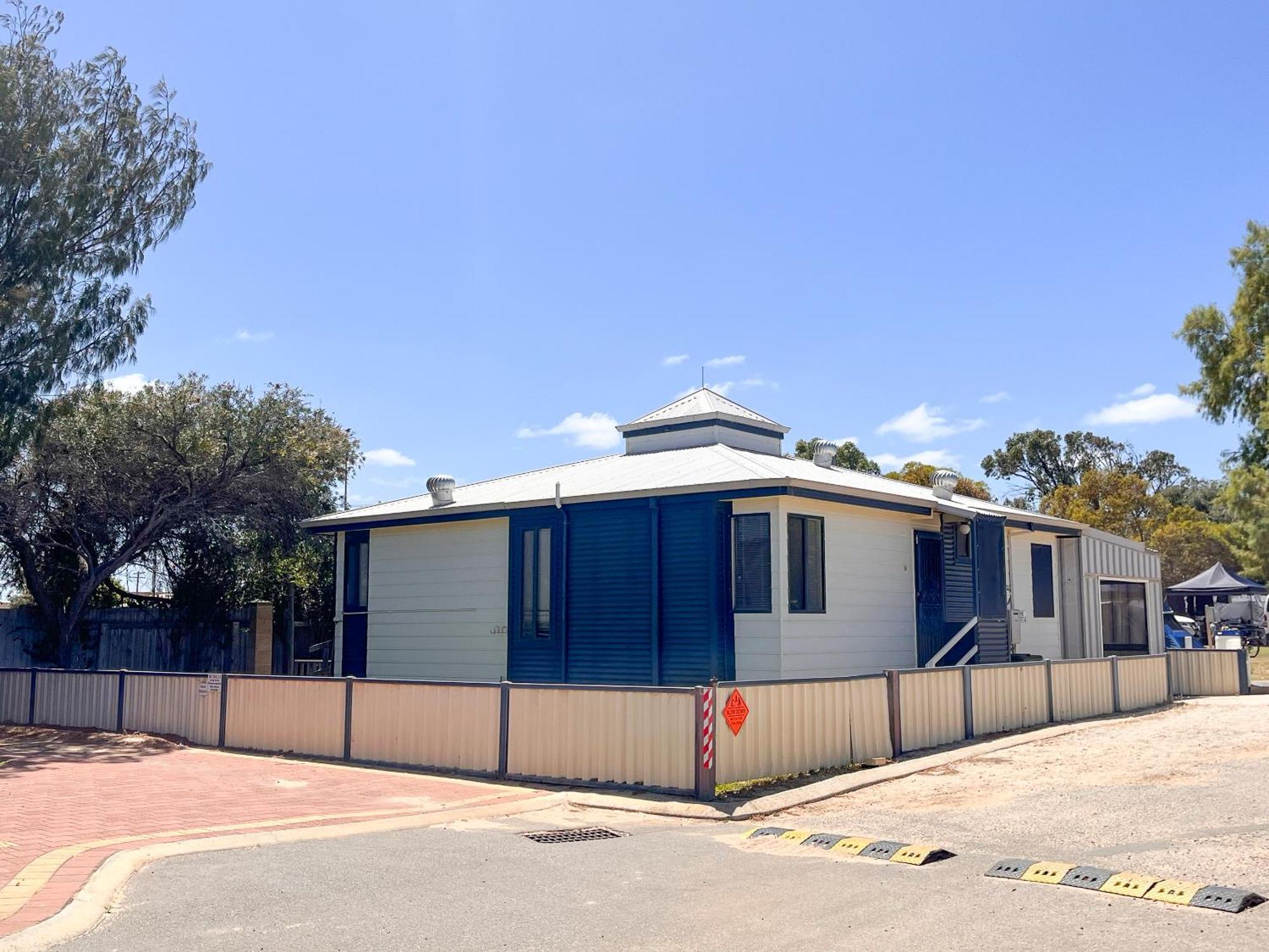 Jurien Bay Tourist Park Hotel Bagian luar foto