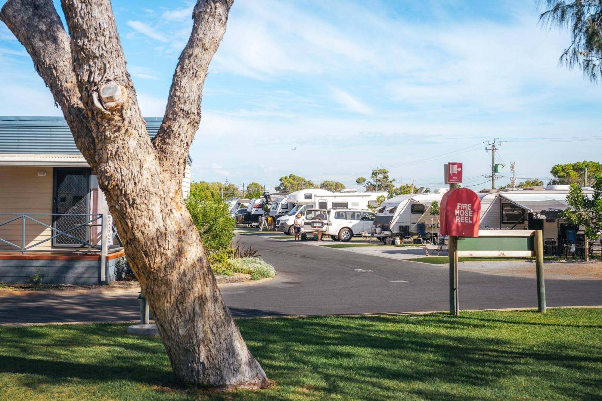 Jurien Bay Tourist Park Hotel Bagian luar foto